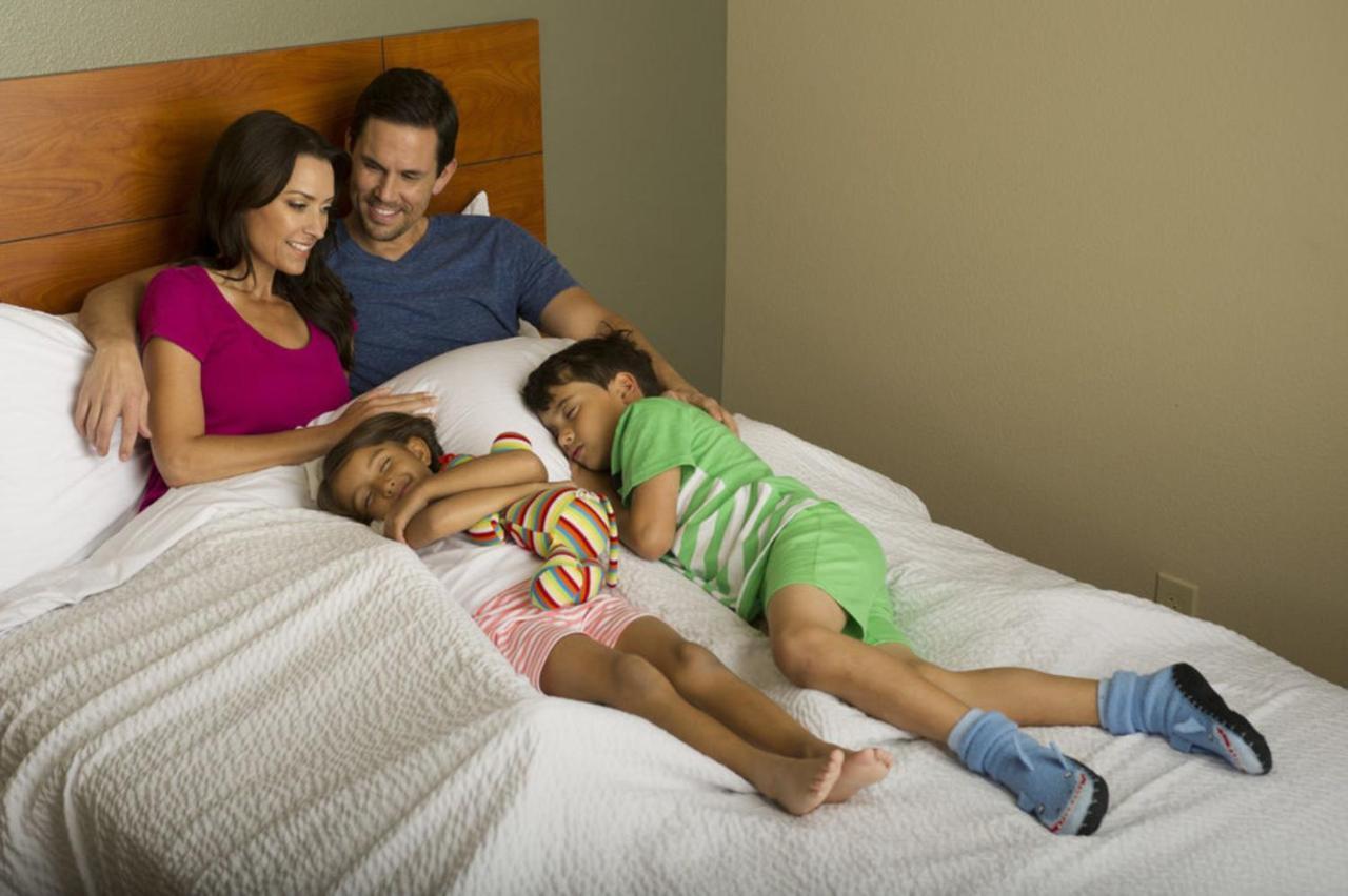 Woodspring Suites טקסס סיטי מראה חיצוני תמונה